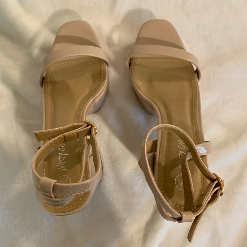 Platform strap heels - Picture 6 of 6